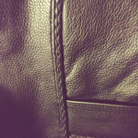 Black Leather Vest - Picture 8 of 11